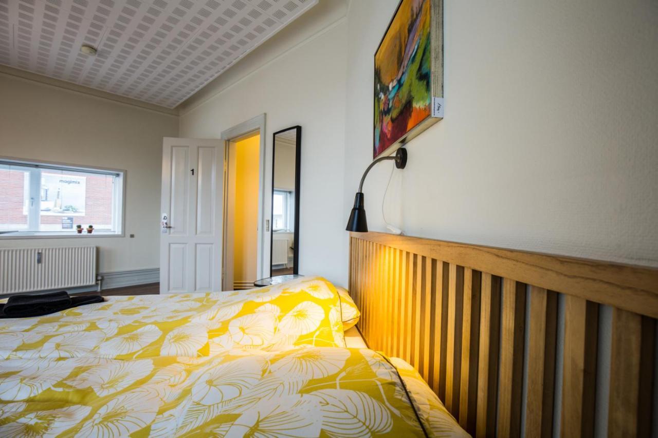 Bed & Breakfast ホルステブロー エクステリア 写真