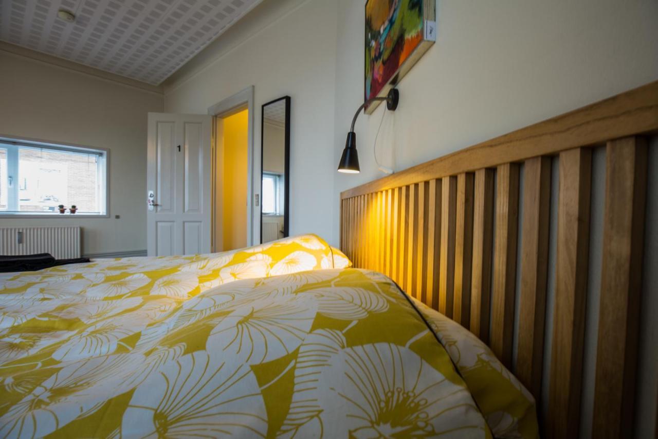 Bed & Breakfast ホルステブロー エクステリア 写真
